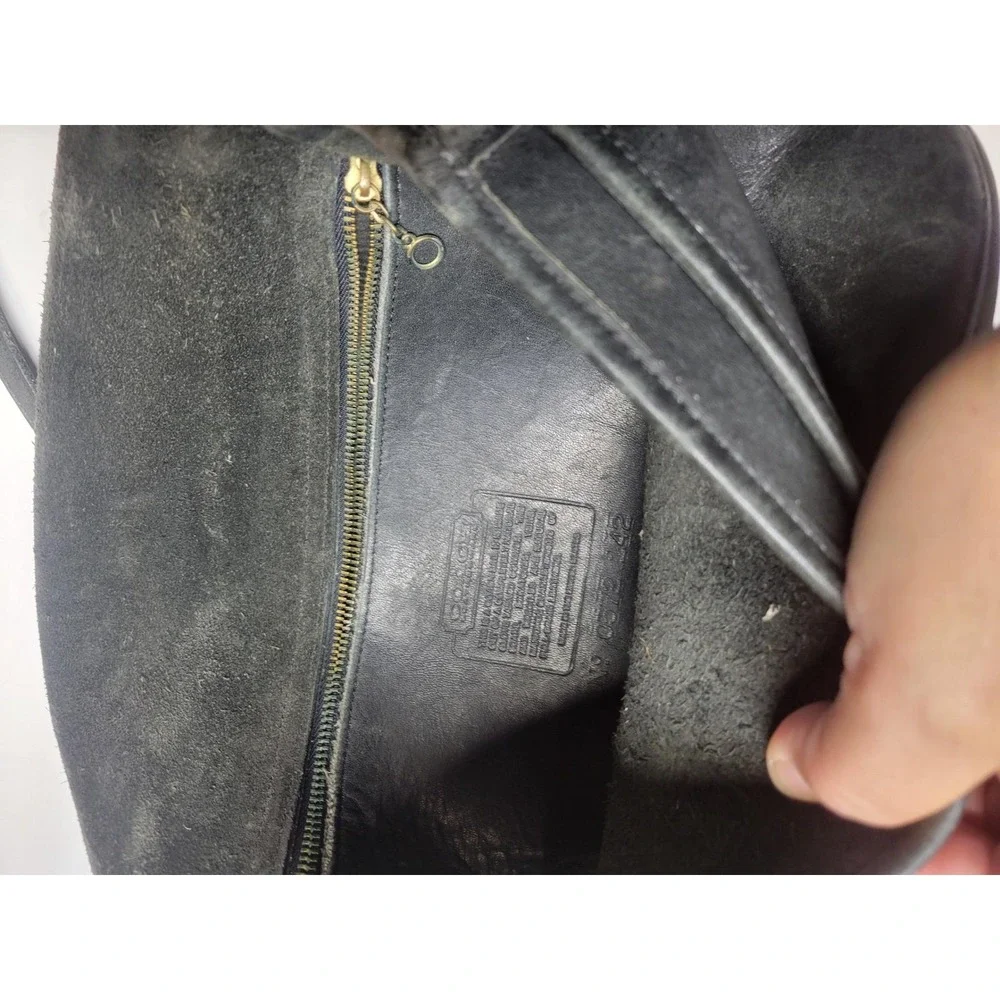 Vintage Coach City Bag‎ Black Leather Crossbody Bag Brass Hardware Classic Purse